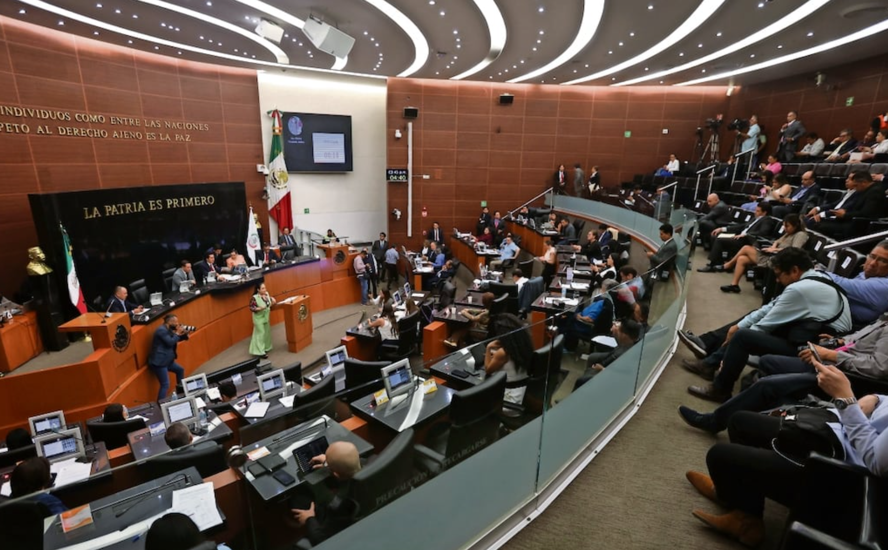 Proponen en Senado descuentos en autopistas durante periodo vacacional